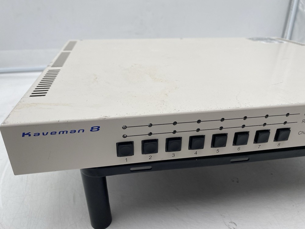 Kaveman 8 Digital V6 KVM Switch