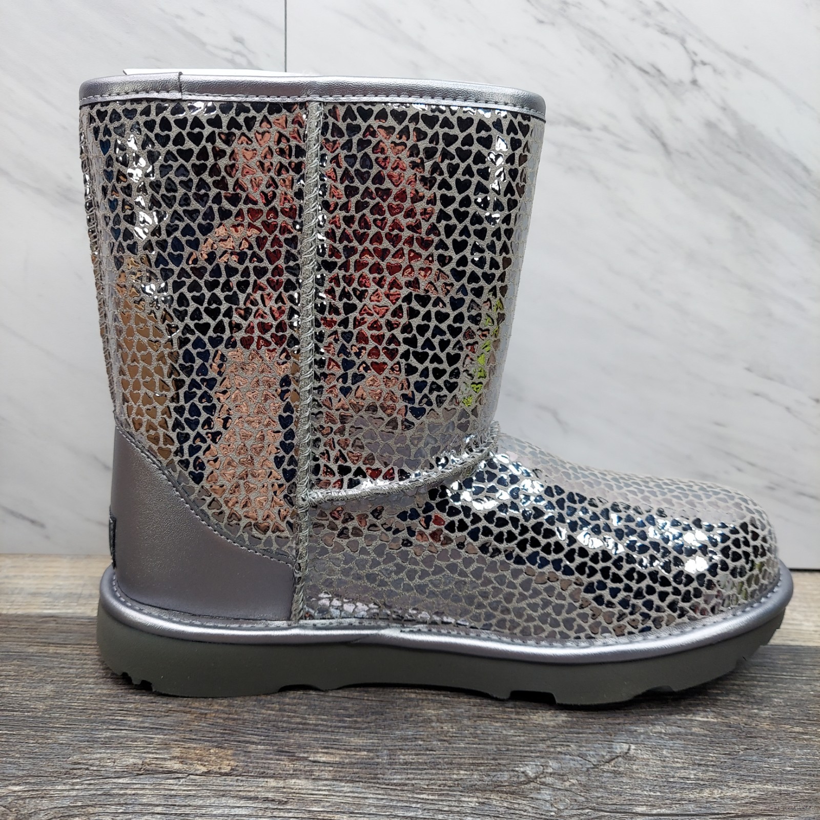 UGG Classic II Gel Hearts Silver Sequin Boots 1151613K Size 5 Kids Women's 6 NIB
