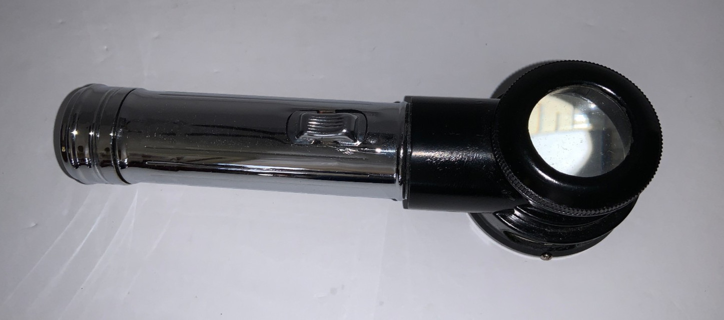 Vintage NOS Flash Light Magnifier 10x
