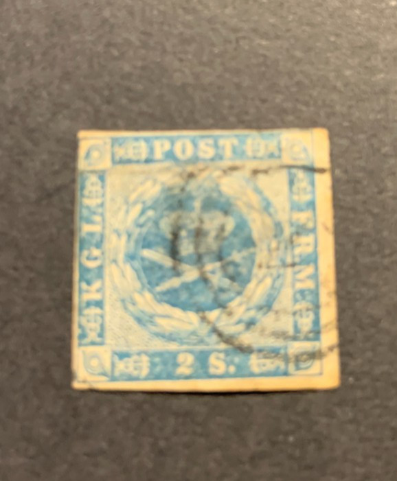 Denmark 1854 2s - catalogue £85 - Ref YH88 E