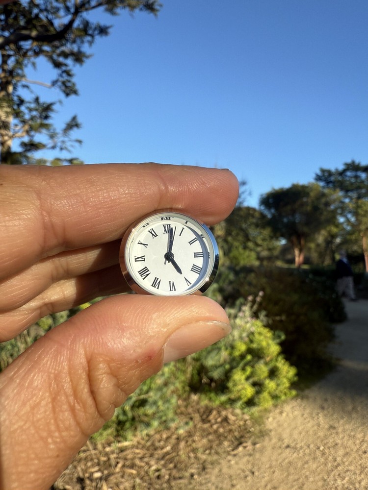Tiny Miniature Working Quartz Clock 23mm with pre-installed new battery