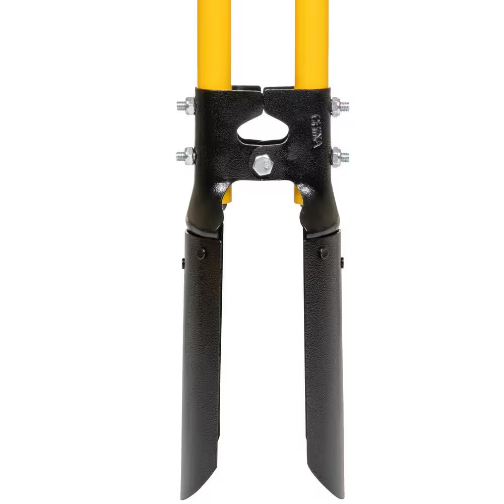 46 In. Fiberglass Handle Post Hole Digger