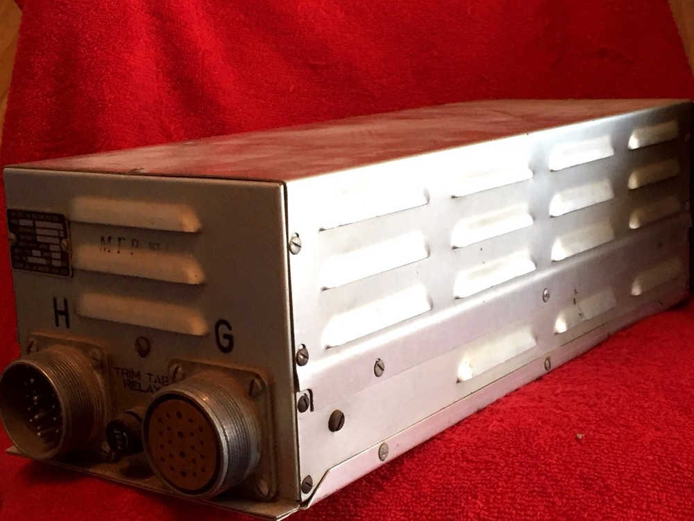 LEAR L2-B AUTOPILOT AMPLIFIER MODEL 1501A-3 ASSEMBLY 97228-01 VINTAGE