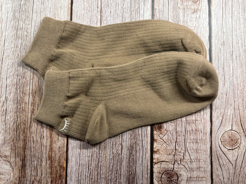 Socks with embroidered lashes