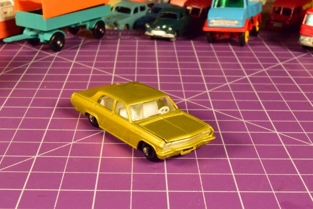 Matchbox/Lesney regular wheel No 36C Opel Diplomate plated engine