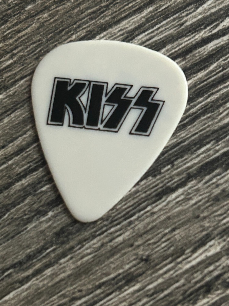 KISS Guitar Pick BRUCE KULICK White Kiss Konventions Unplugged Tour Vintage Kiss