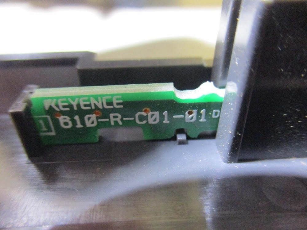 KEYENCE KV-B16TA Output Unit KV-700 PLC System USED