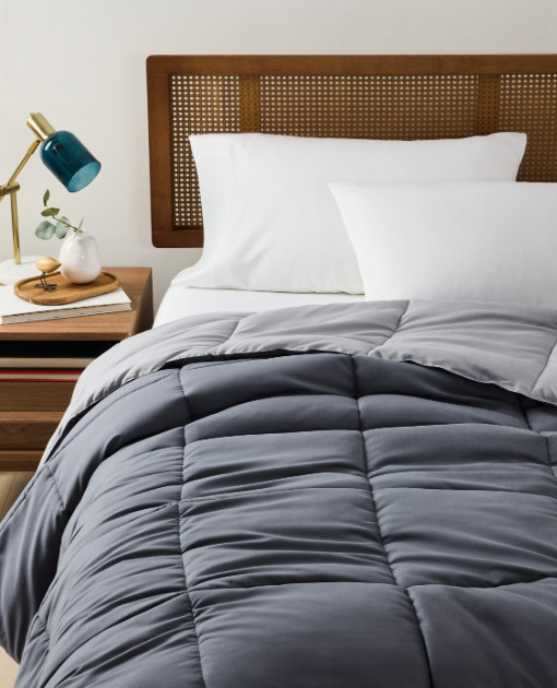 Arch Studio Microfiber Down Alternative Comforter, King, Exclusive NWT