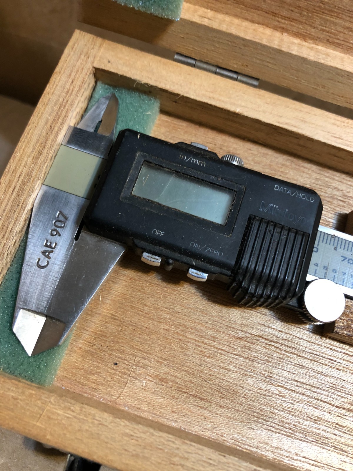 VINTAGE Mitutoyo Electronic Digital Caliper MAX-CAL 0-150mm W/C Japan Tool