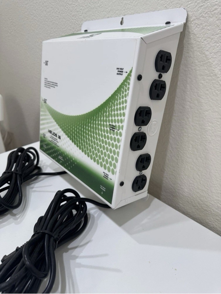 ✅Titan Controls Helios 18, 12-Light Controller 240 Volt  With Dual Trigger Cords