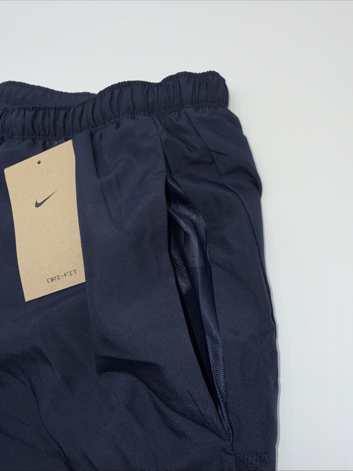 $35 Nike Men’s Challenger 7” Inseam Shorts CZ90666 - Navy - Medium- New Tags