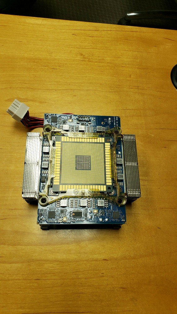 HP AH339-2030A Intel Itanium 2 9350 1.73GHz CPU Processore Module (24MB Cache)