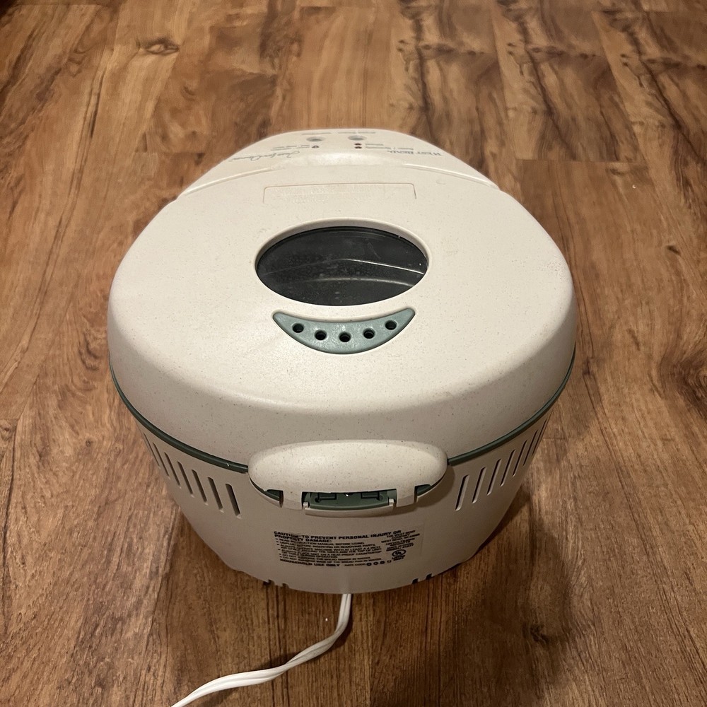 West Bend 41077 Just for Dinner Automatic Bread Maker - Tested And Working