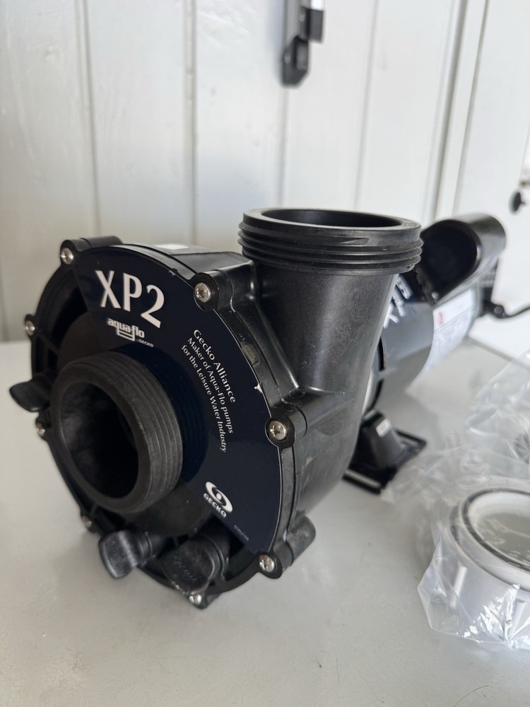 GECKO AQUA-FLO XP2 2.5hp pump, 2 Speed 48 Frame 230v