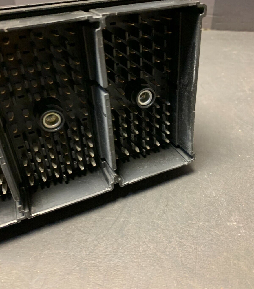 2000 CORVETTE C5 OEM 15329394 ENGINE BAY FUSE BOX PANEL