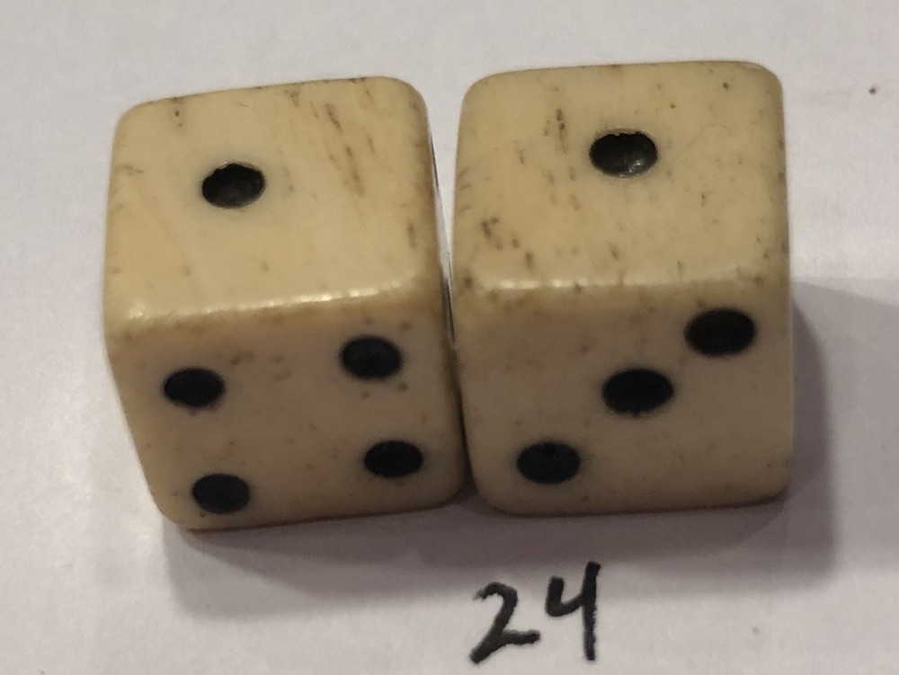 vintage Pair Bone (Bovine) Dice 7/16”