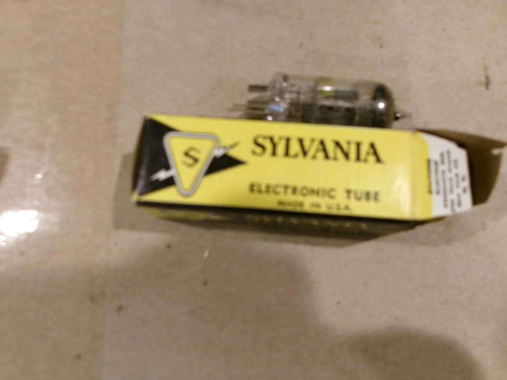 OEM VINTAGE ELECTRONIC TUBE SYLVANIA 5AV8