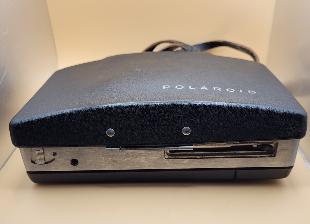 Vintage Polaroid Automatic 100 Land Camera w/Flash & Carrying Strap *UNTESTED*📸