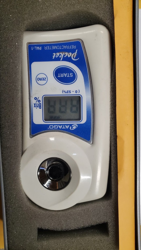 ATAGO PAL-1 Brix Refractometer Saccharimeter Used Nice Condition