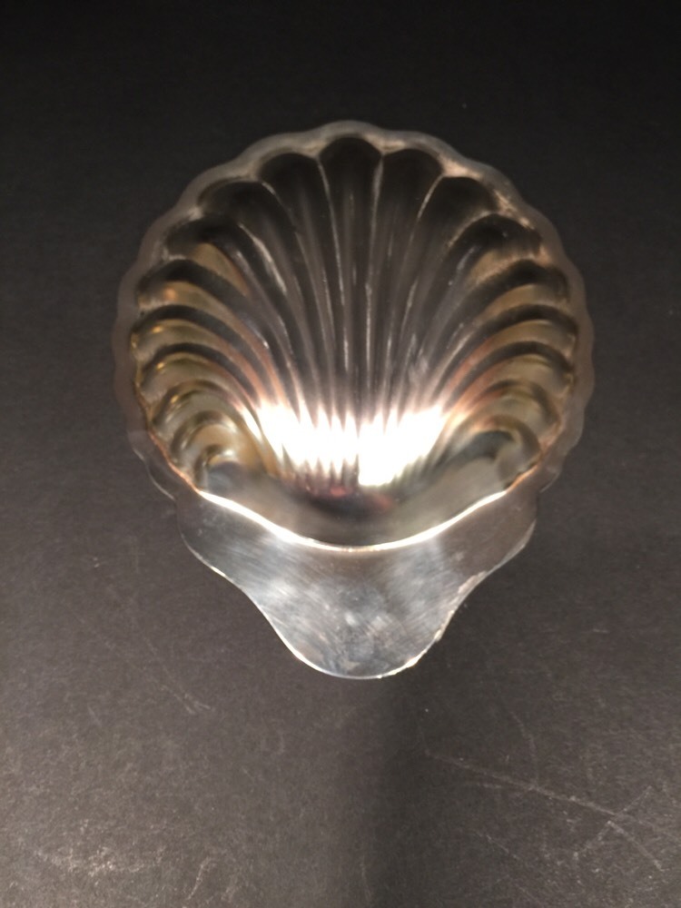 Pair Of Silver Plated Shell Shaped Small Dish By Oneida Silversmith