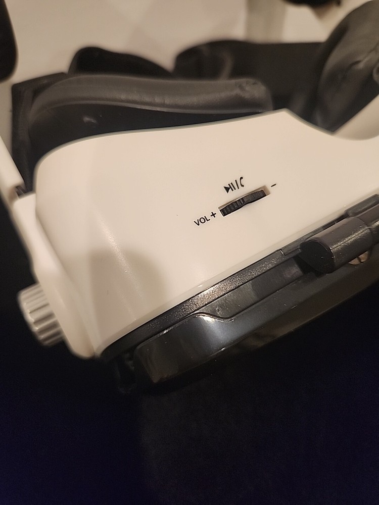 iLIVE Virtual Reality (VR) Glasses
