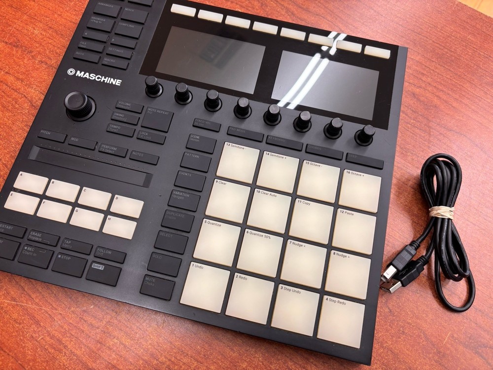 Native Instruments Maschine MK3 USB Audio+MIDI Interface System