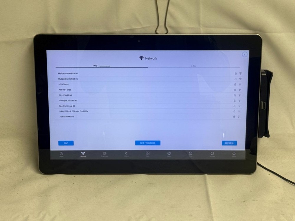 Elo Touch Solutions ESY15l1B Touchscreen Android Display (Unit Only)