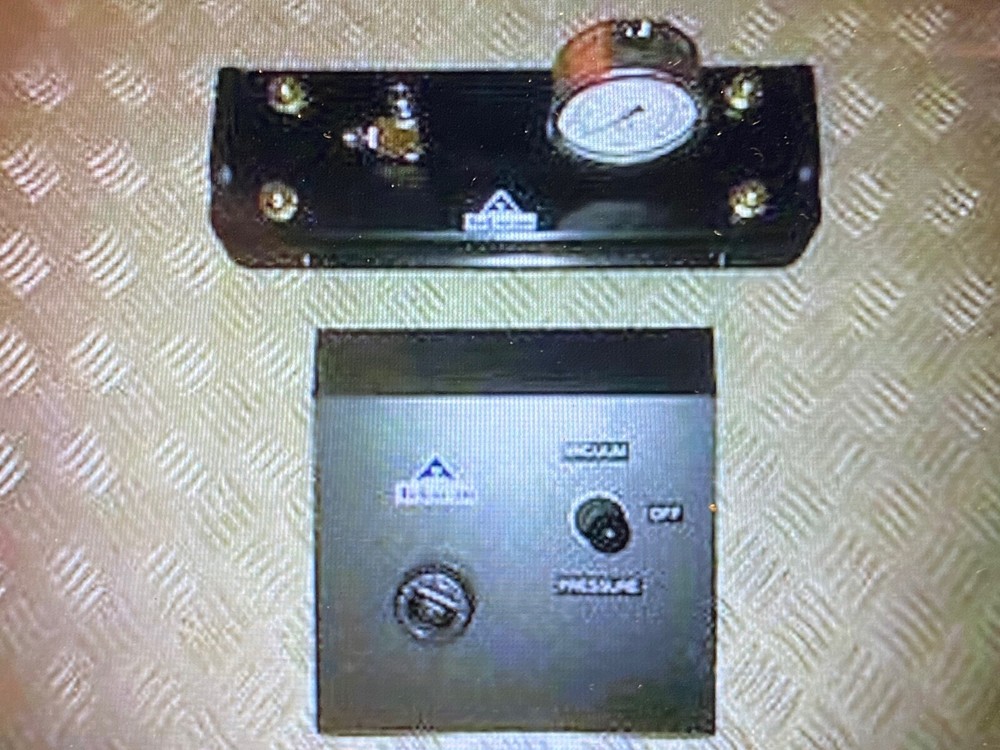 Tekscan PB - 100D sensor equilibration device