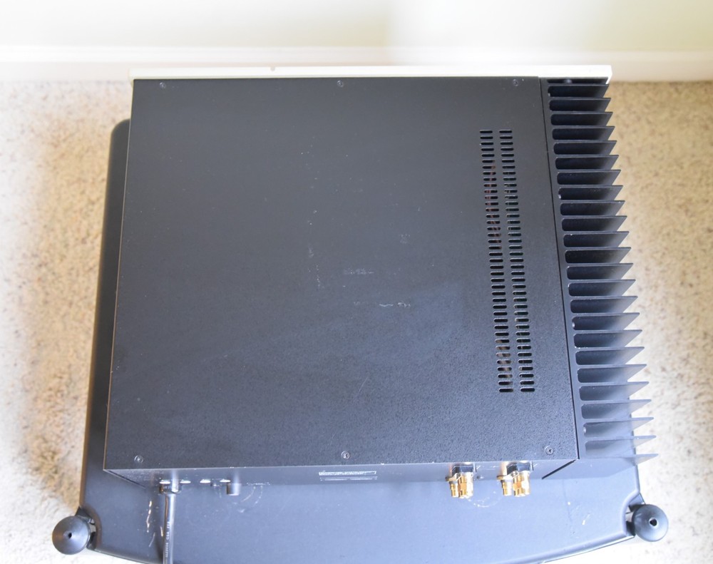 Conrad Johnson power amplifier MF 2500