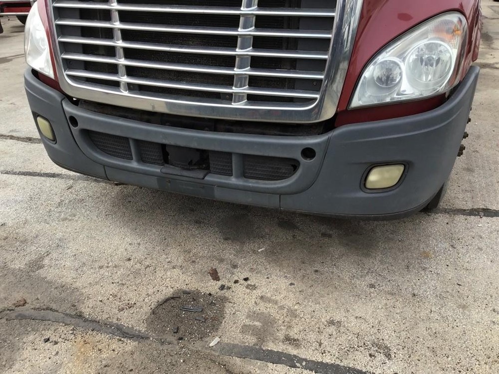 For FREIGHTLINER CASCADIA 113 BUMPER , OH