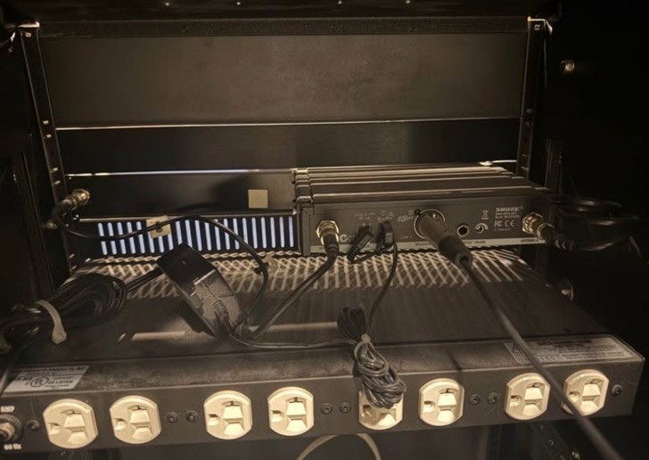 Middle Atlantic PD-915R Power Distribution Unit - Black