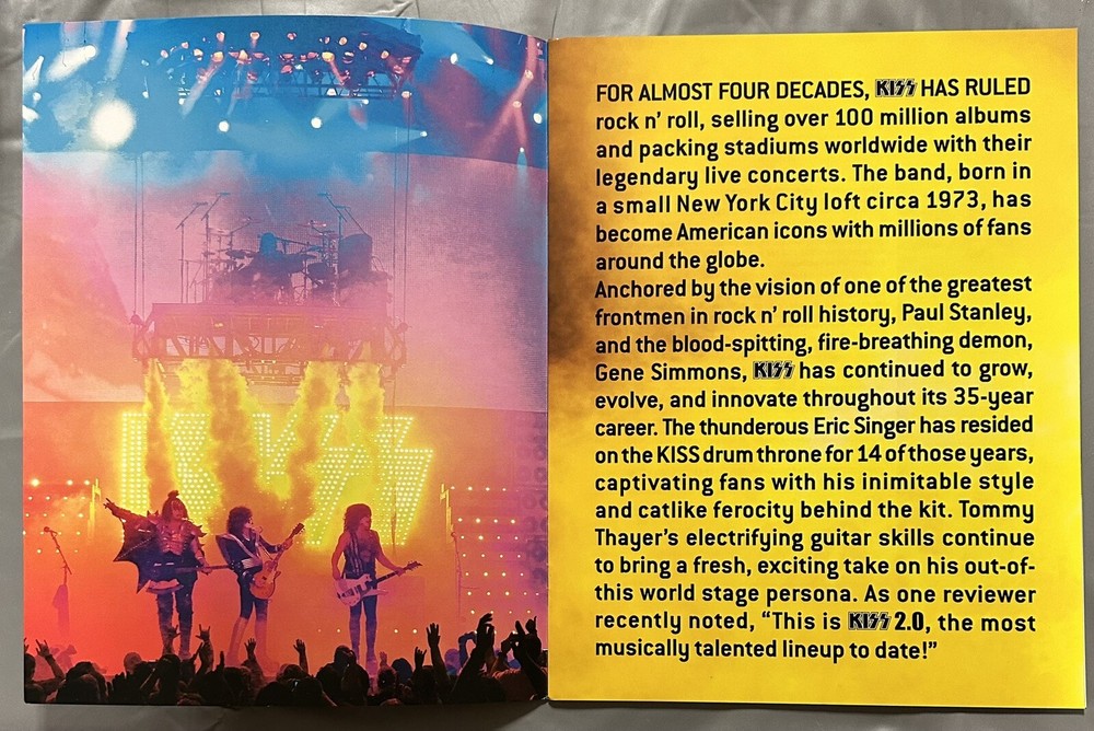Kiss Alive 35 Sonic Boom Concert Program Tour Book Excellent Condition 11x14