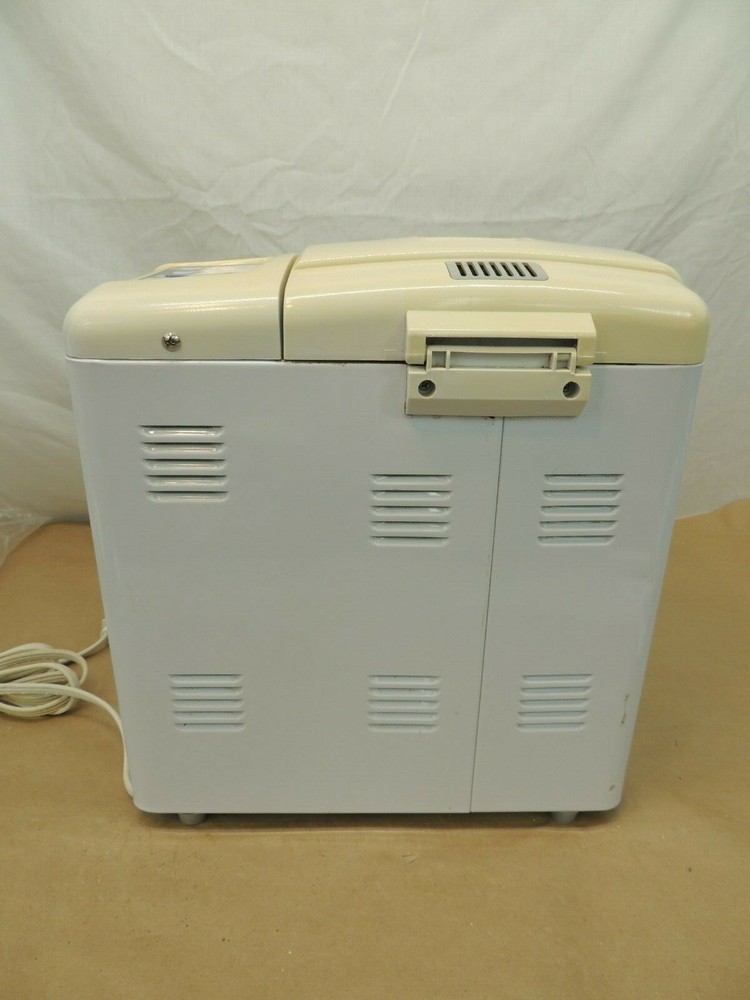 OSTER BREAD MAKER MODEL 5839 520W