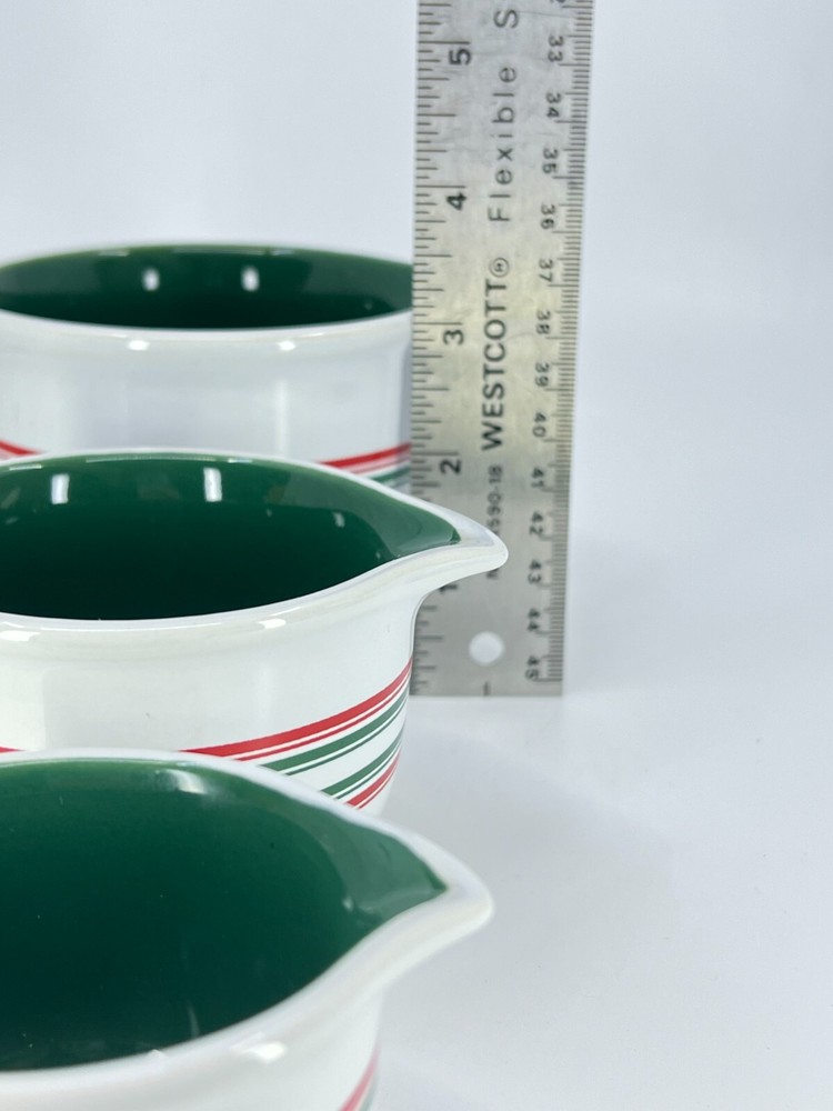 3pc Chantal Measuring Cups Nesting Bowls Stackable Striped 1 cup, .5 cup 1/4 cup
