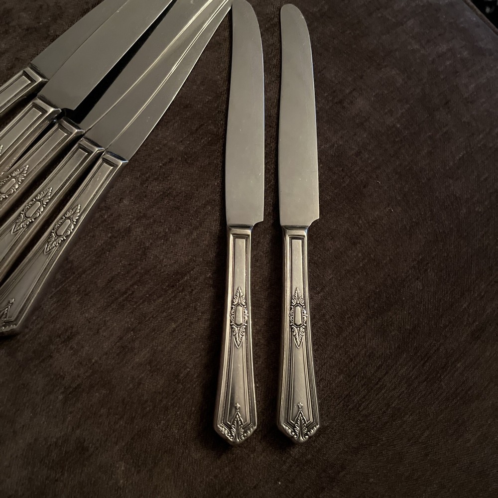2 R&B Rogers & Bros LYRIC Pattern Silverplate Flatware DINNER KNIVES 9”