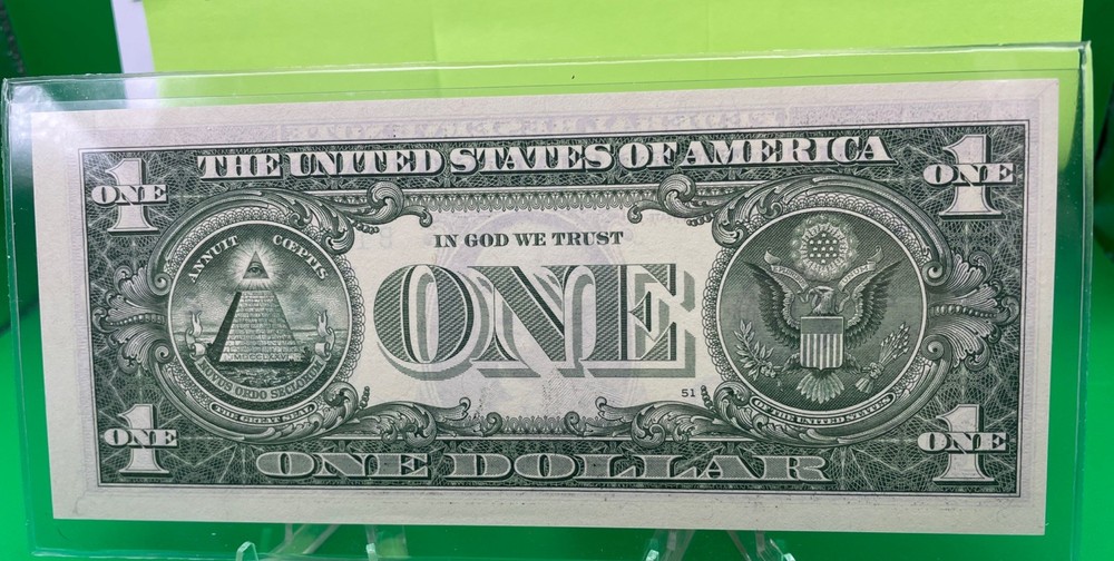 ROLLOVER PAIR /WET INK TRANSFER ERROR “UNC”Fancy Serial Numbers Two $1 BILLS