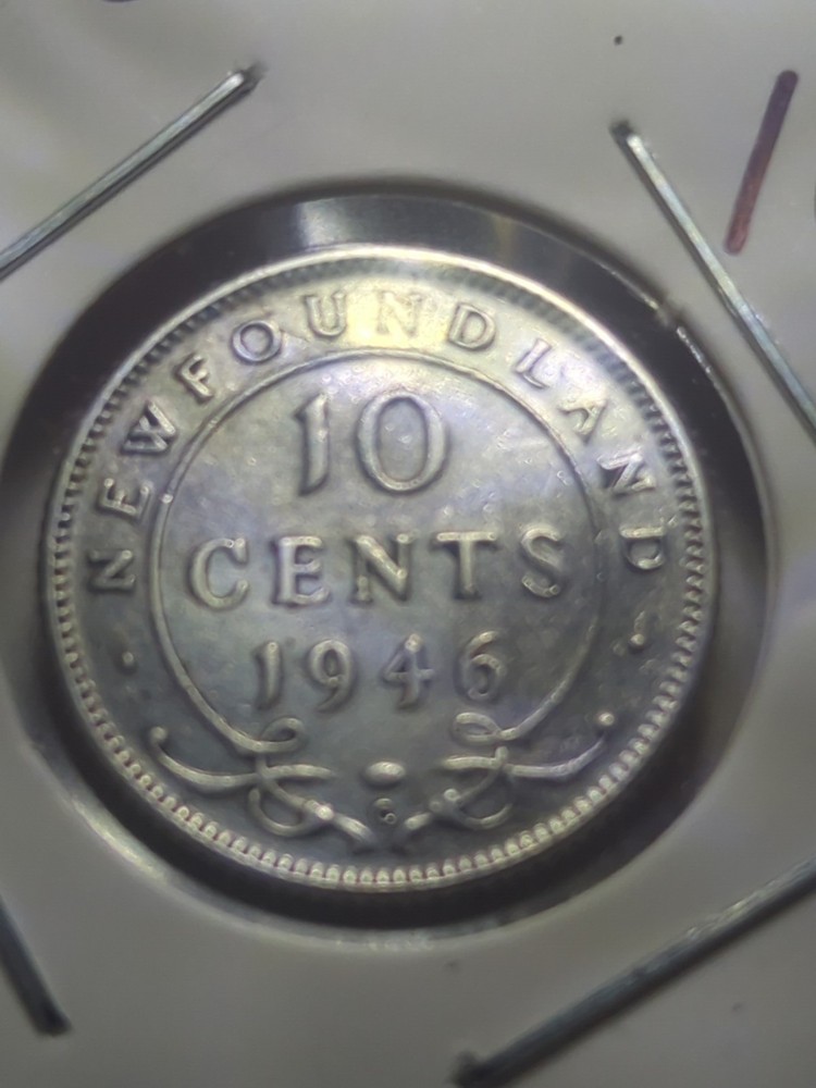 1946-c NFLD 10c Die Crack Error EF40+ (T554)
