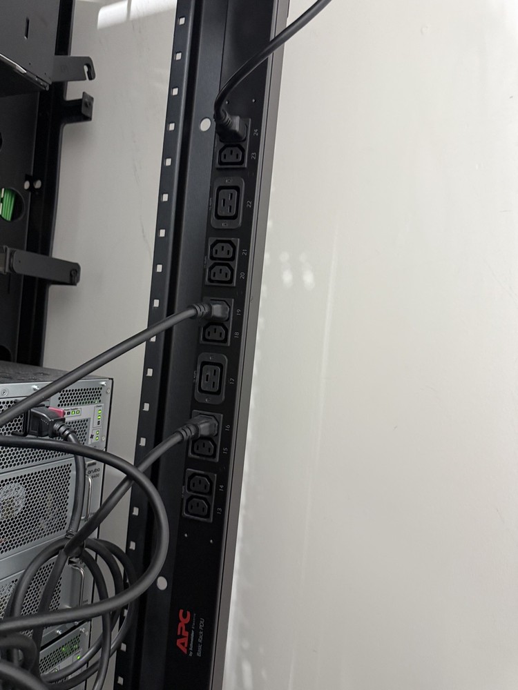 APC NetShelter Basic Rack PDU, Zero U, 16A, 230V, 20 C13 and 4 C19 outlet