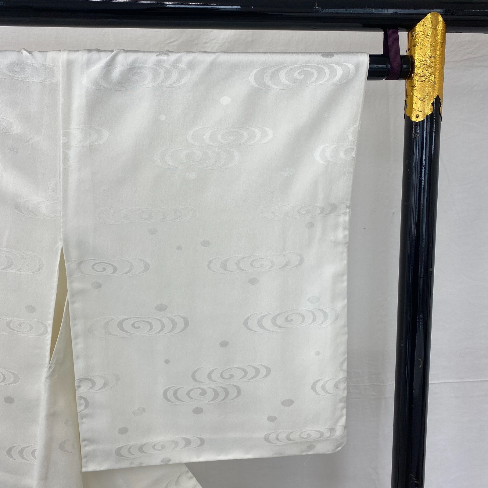 Japanese Vintage Kimono Juban Polyester White Traditional Authentic Length 53 in