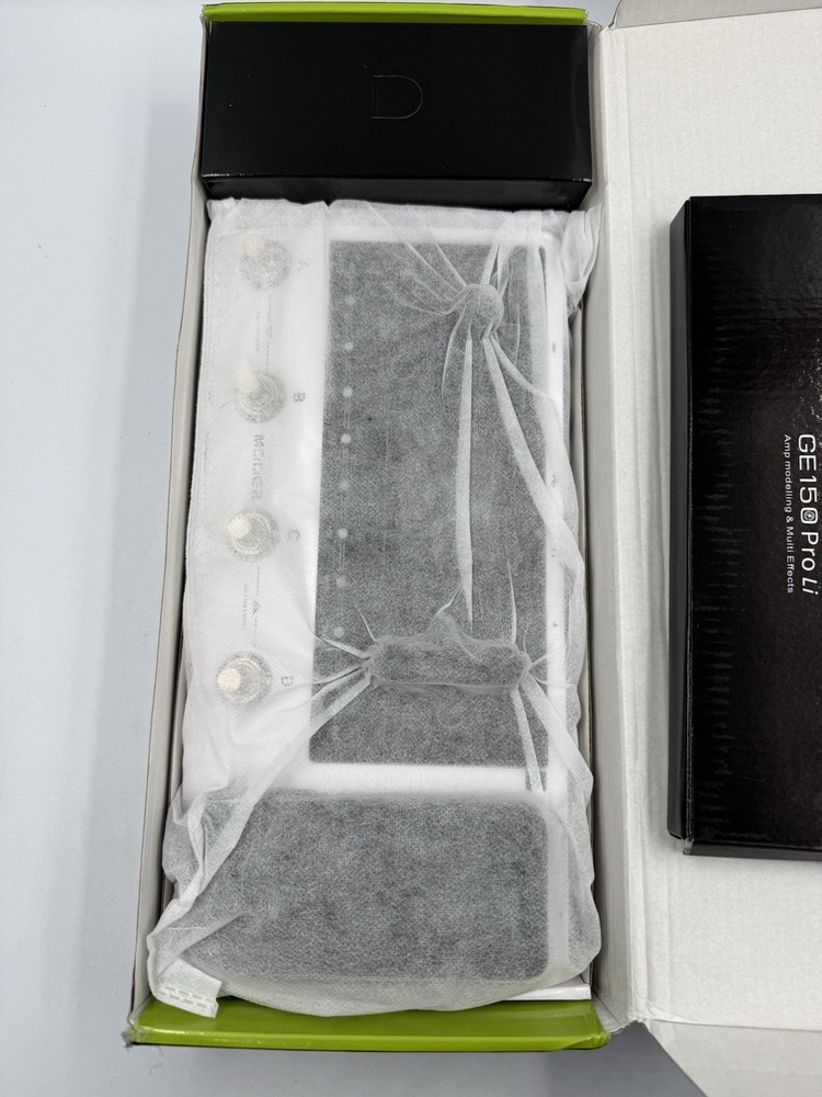 MOOER GE150 Pro Amp Modeler and Multi-Effect w/ Box!