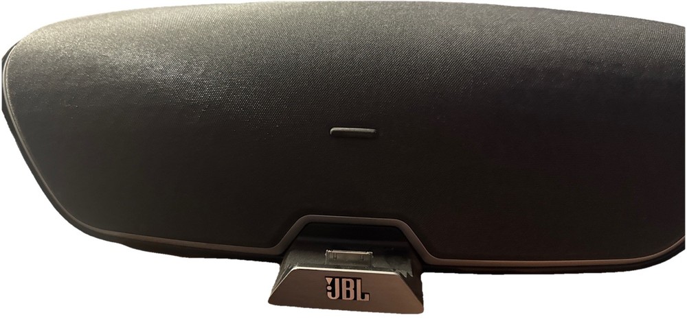 JBL OnBeat Venue Wireless iPad Dock Bluetooth Speaker