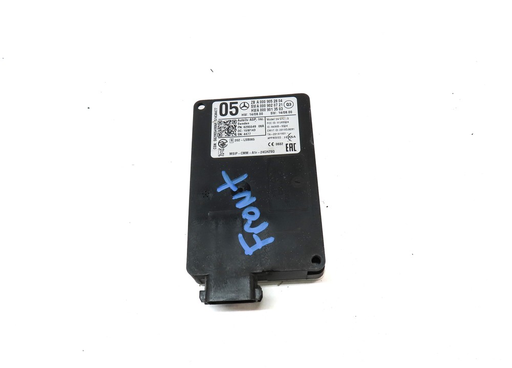 16 MERCEDES E350 W212 FRONT BRAKE ASSIST COLLISION AVOIDANCE RADAR SENSOR MODULE