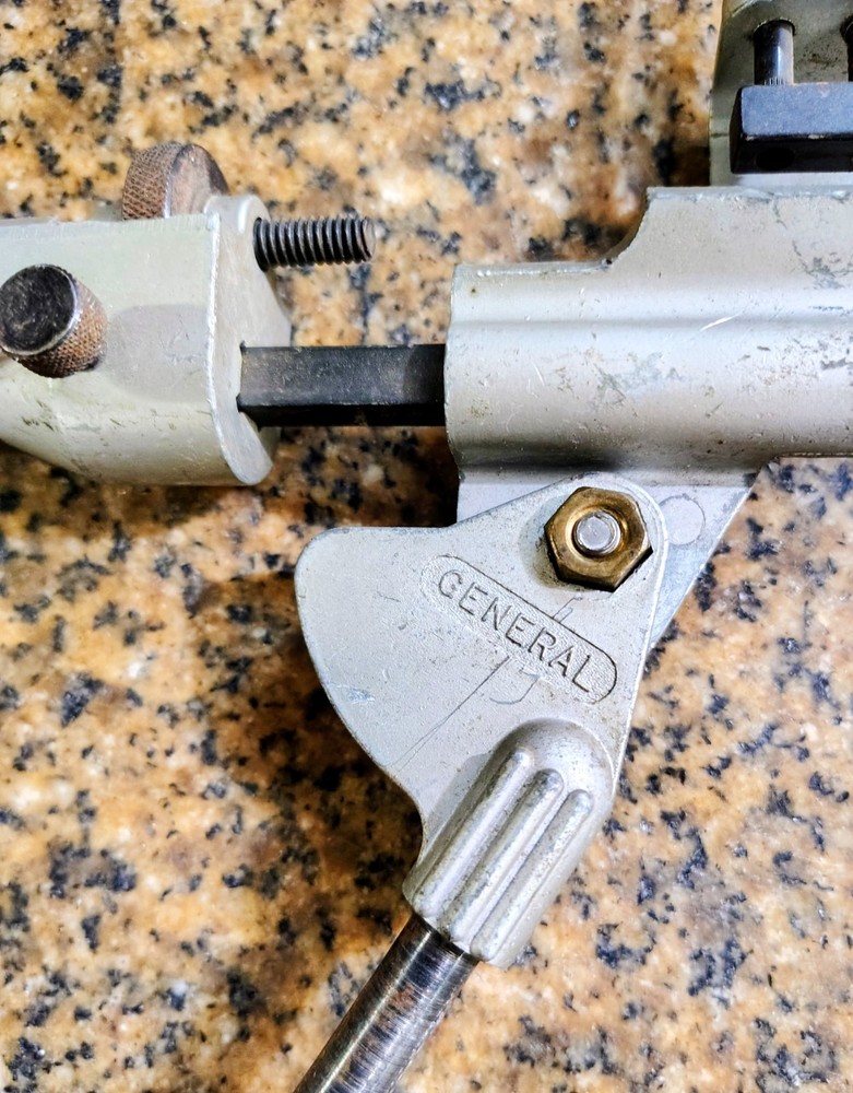 🗽GENERAL DRILL SHARPENING ATTACHMENT