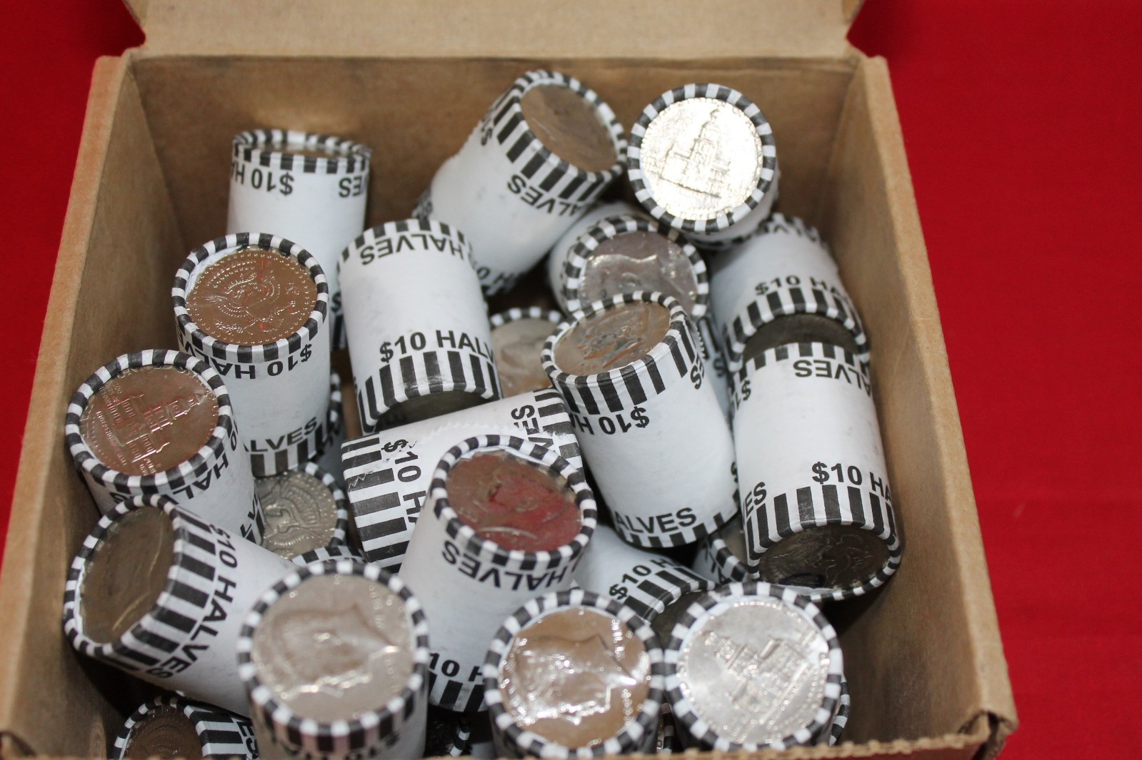 LOOK! CHEAPEST PRICE ON EBAY KENNEDY HALF DOLLAR BANK ROLL SEALED AND UNSEARCHED