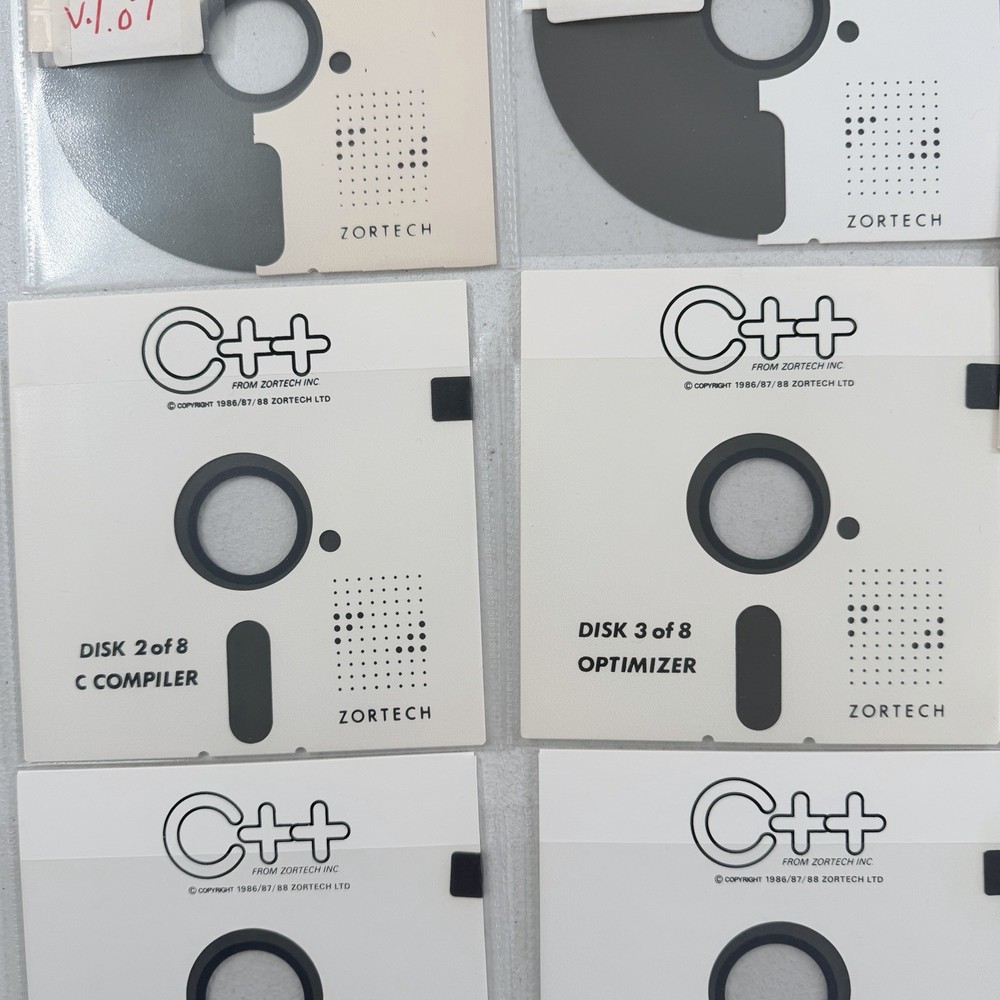Zortech C++ v1.07 MS-DOS Compiler 5.25” Diskettes W/ Manual