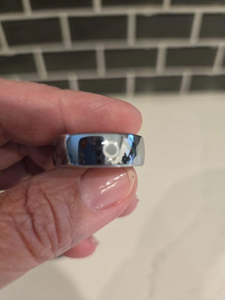 Circular ring 2 smart ring, Silver, size 9, Retails $449, all packaging included