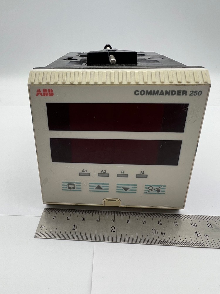 ABB COMMANDER 250 PROCESS TEMPERATURE CONTROLLER C250/0100/STD ENGLAND UK