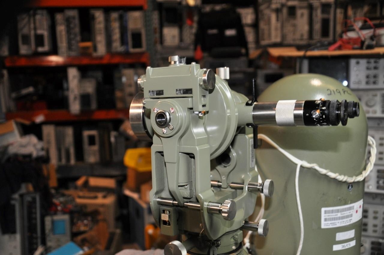 Wild T3-70387 Theodolite with Bullet Case