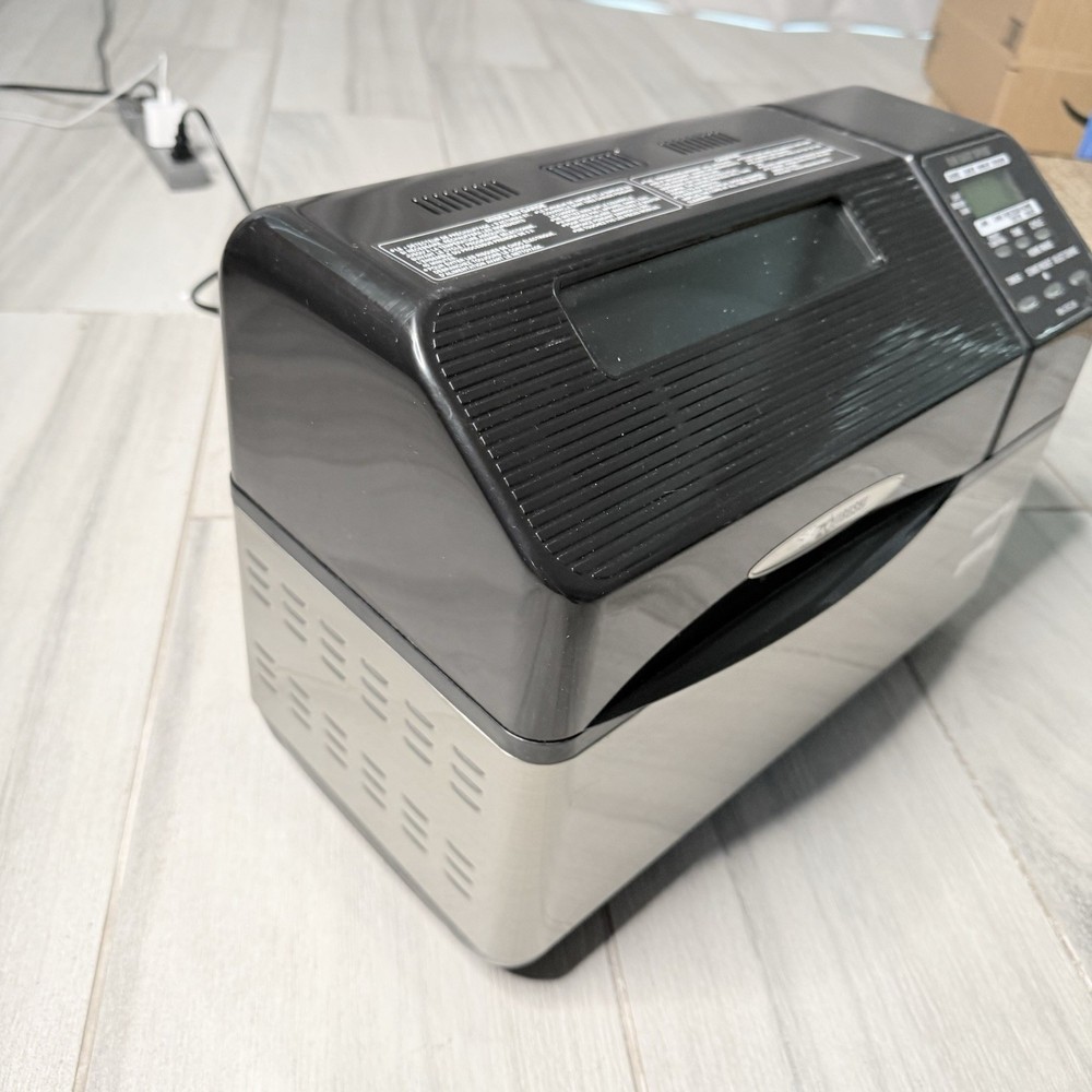 Zojirushi Supreme Breadmaker BB-CEC20BA *USED