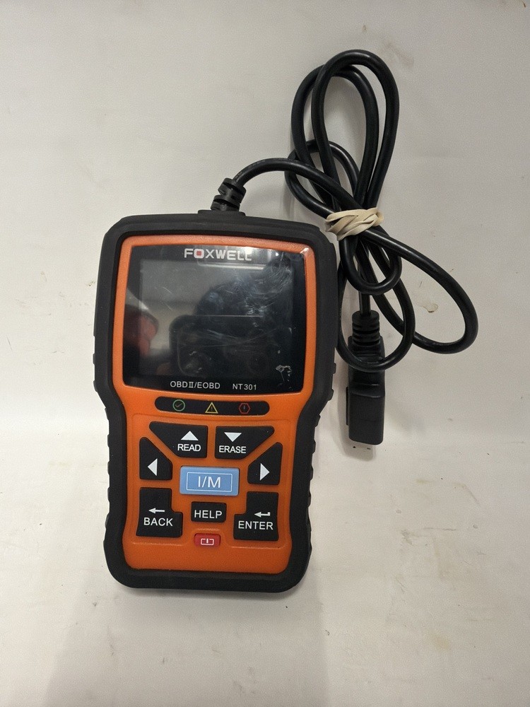 FOXWELL NT 301 CODE READER